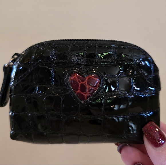 BRIGHTON Red Heart Black Croco Patent Leather Small Coin Purse Logo Lining Zip - Picture 1 of 12